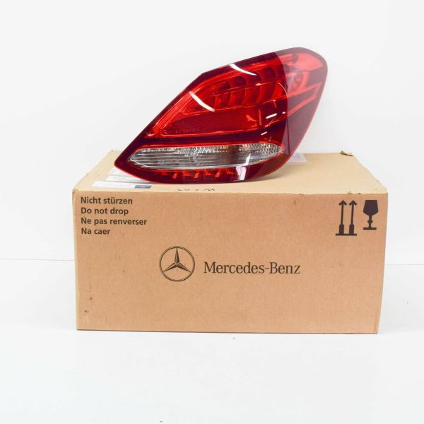 MERCEDES C-Class W205 Rear Right Taillight A2058200264 New
